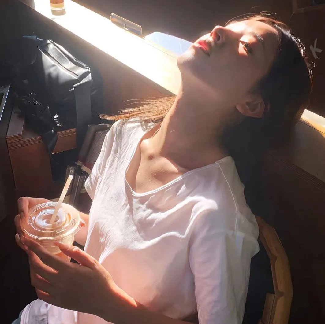 人工性智能
